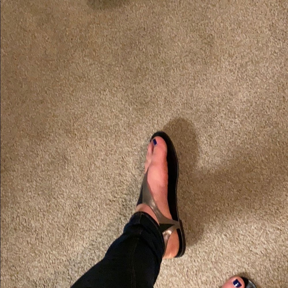 BCBG sandals - Picture 5 of 6